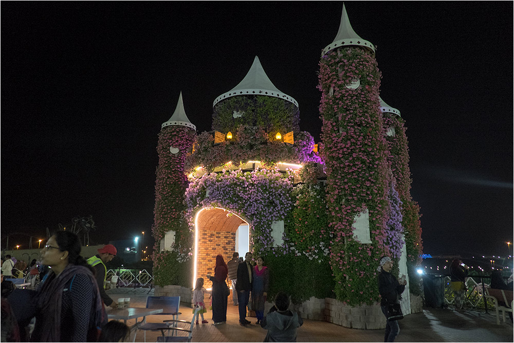 Дубай, парк цветов (Miracle Garden)